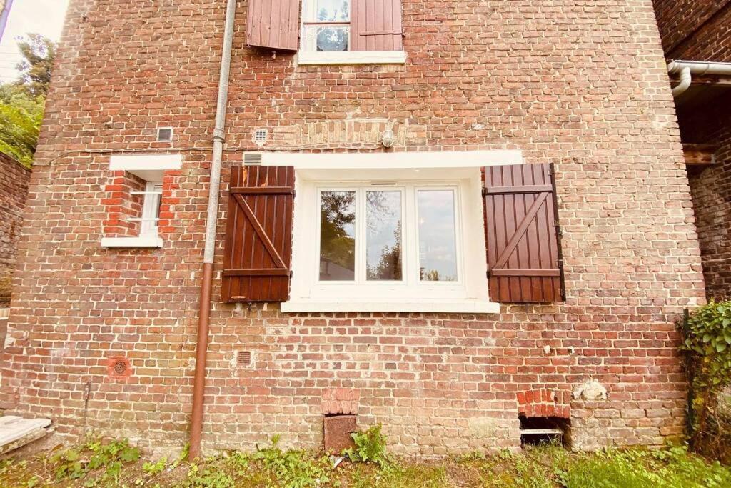 Appartement Cosy Avec Jardin Chaleureux Laon Exterior photo