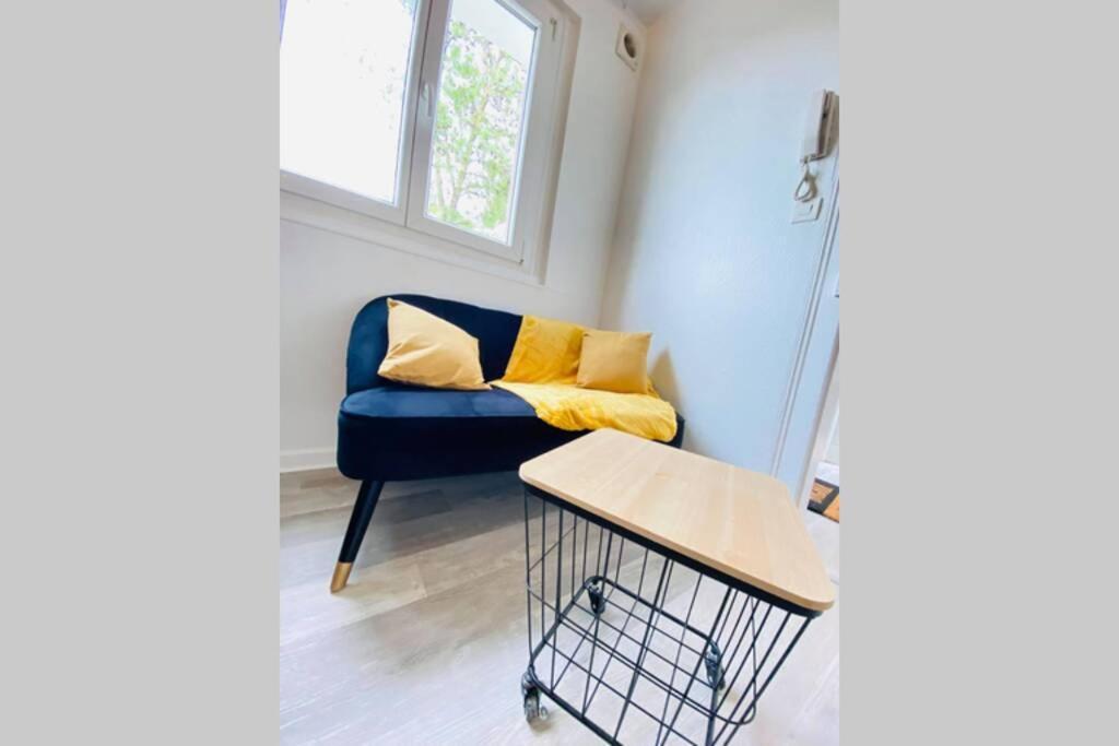 Appartement Cosy Avec Jardin Chaleureux Laon Exterior photo